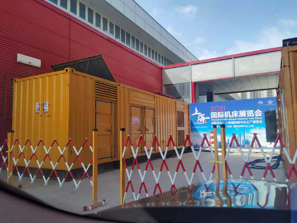 柳南发电车出租-发电机无电压或电压太低怎么办？