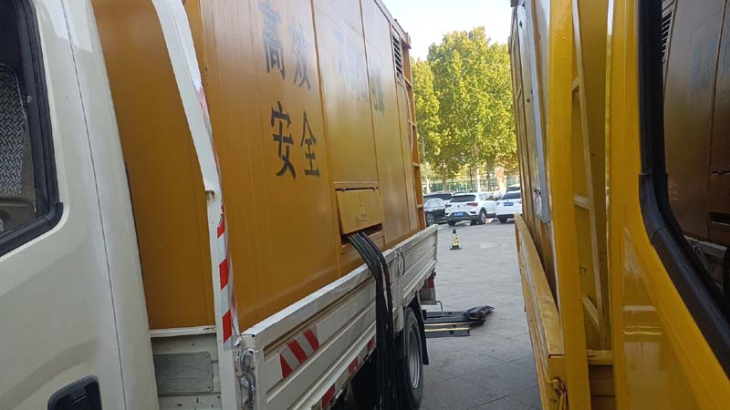 柳南如何判断柴油发电机组和UPS电源的切换时间是否符合要求？